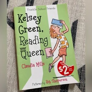 🔺3/$15 Kelsey Green, Reading Queen book by Claudia Mills